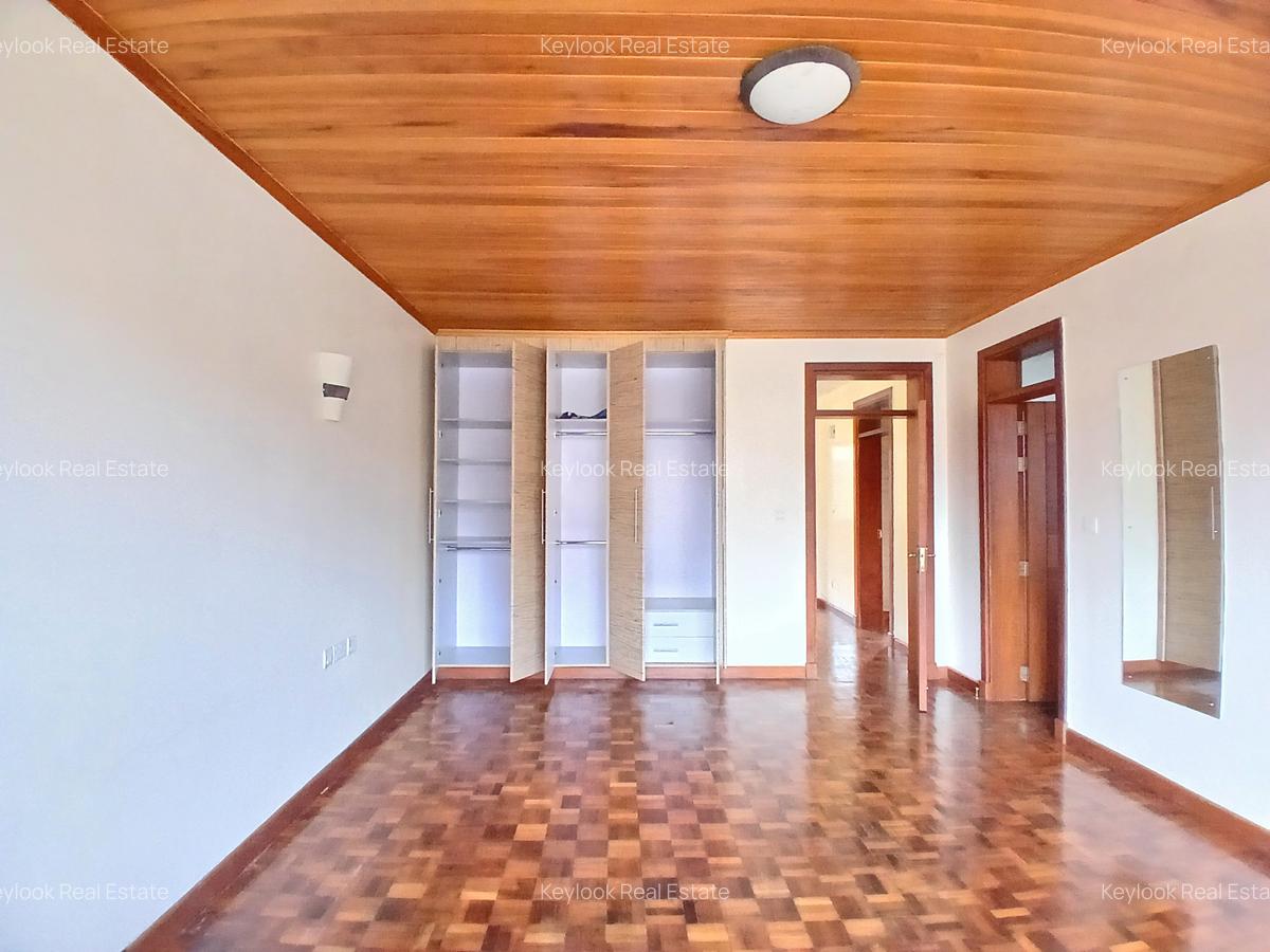 5 Bed Townhouse with En Suite in Lavington - 9
