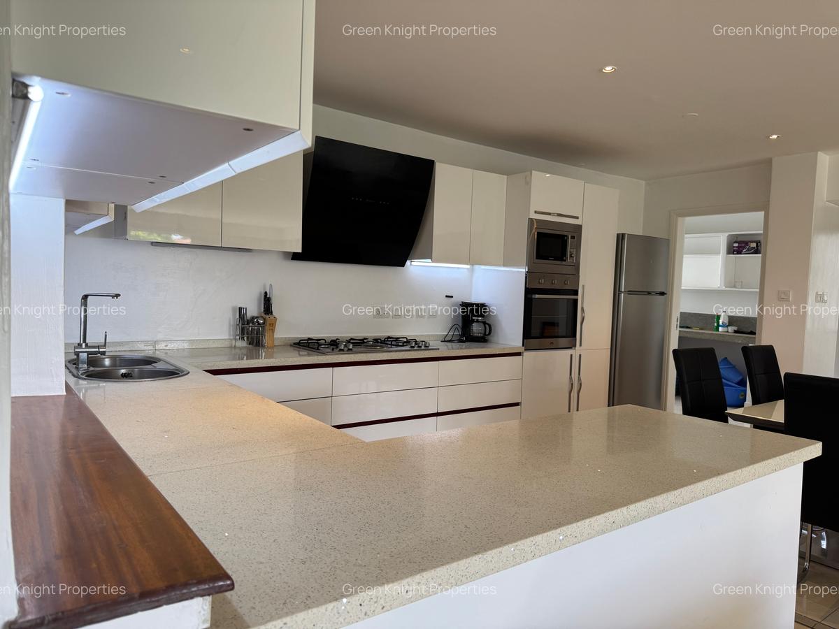 Serviced 3 Bed Apartment with En Suite in Westlands Area - 9