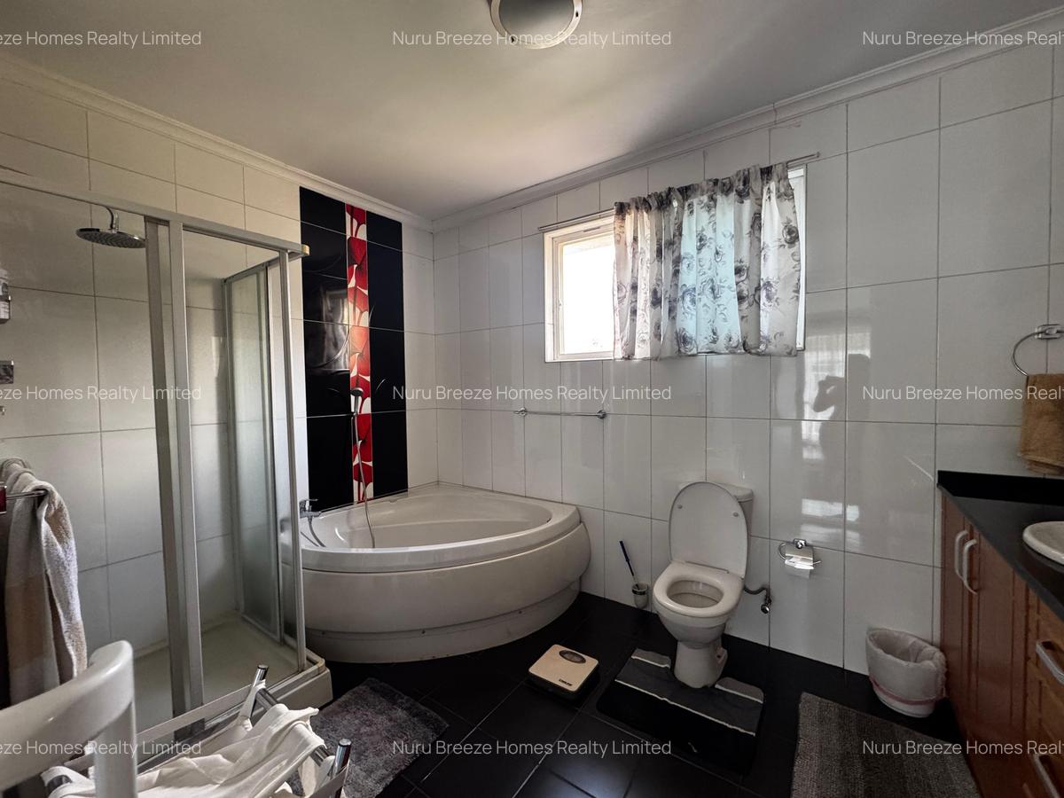 4 Bed Townhouse with En Suite in Lavington - 5