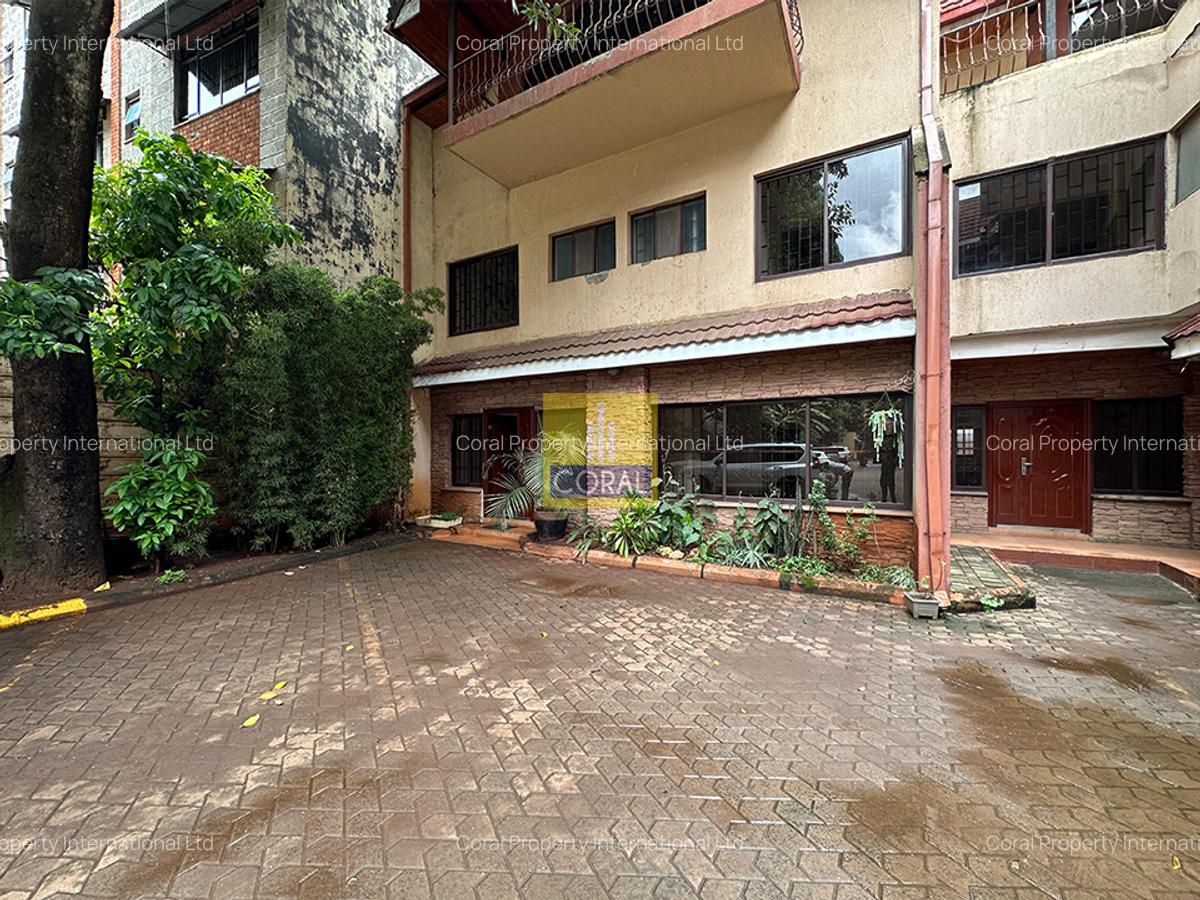 4 Bed Townhouse in Parklands - 20