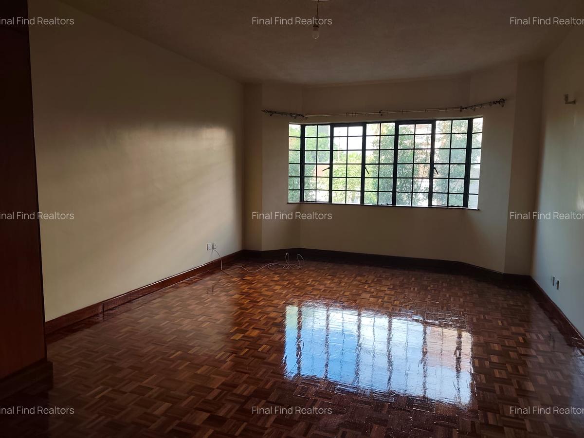 4 Bed Apartment with Staff Quarters in Westlands Area - 9