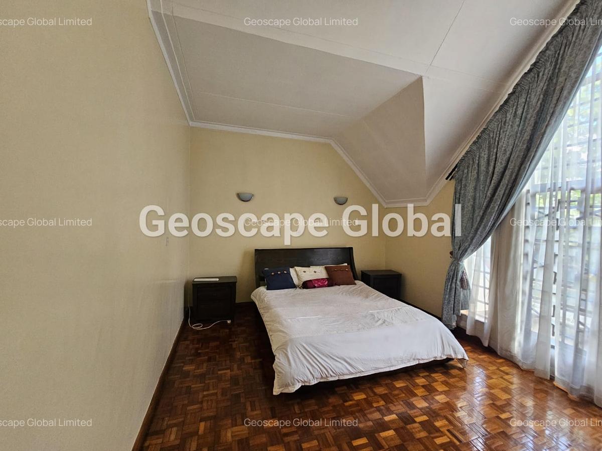 5 Bed Townhouse with En Suite in Lavington - 11