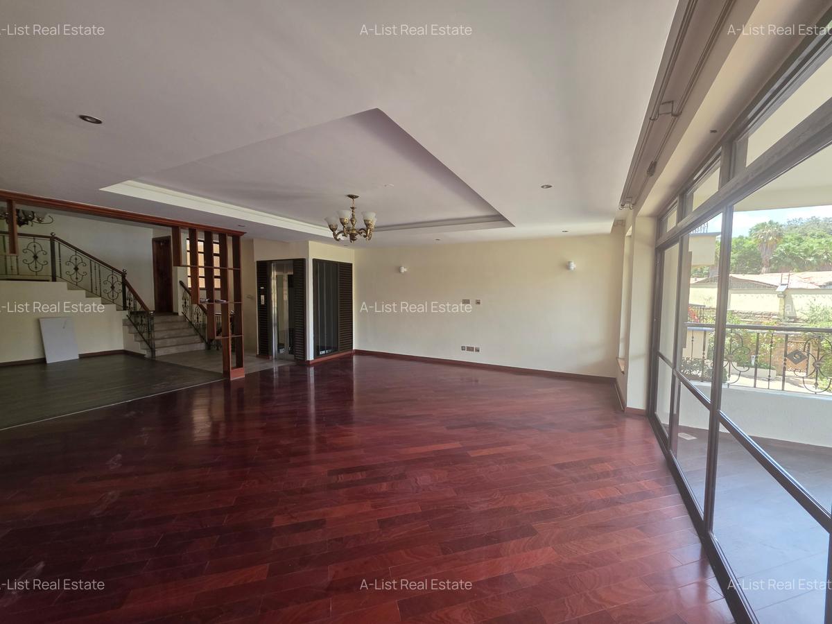 5 Bed Townhouse with En Suite at Convent Drive - 4