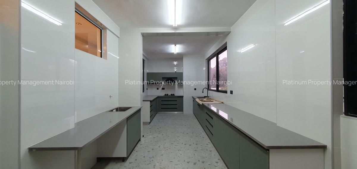 4 Bed Apartment with En Suite at Peponi Rd - 9