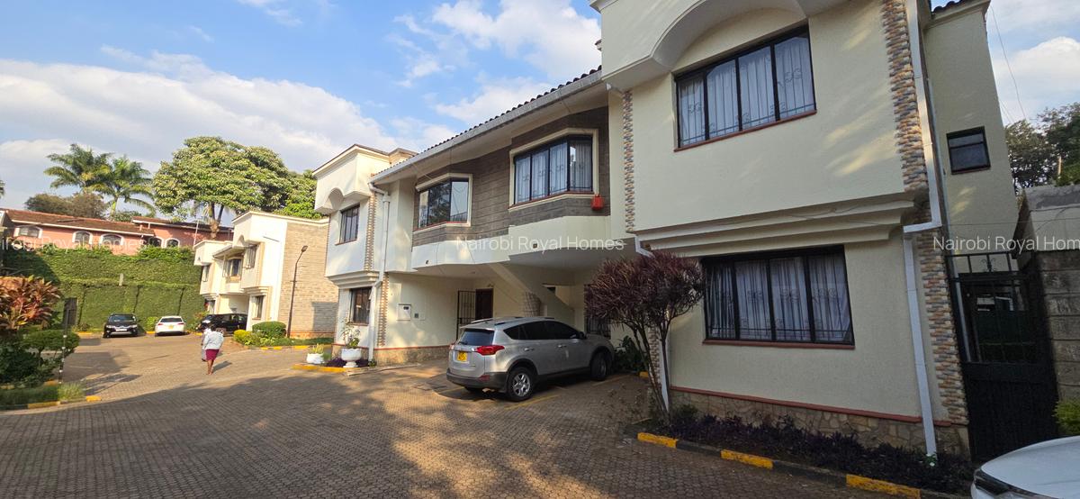 5 Bed Townhouse with En Suite at Grevillea Grove - 1