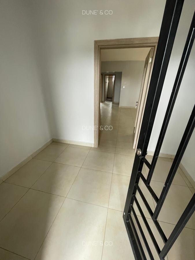 Serviced 2 Bed Apartment with En Suite in Westlands Area - 14