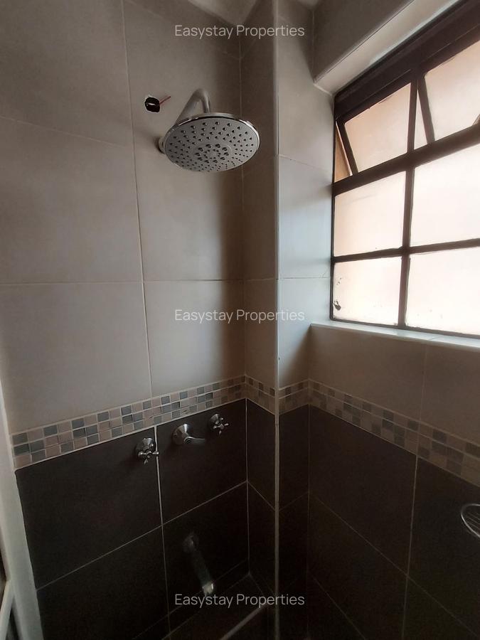 3 Bed Apartment with En Suite in Lavington - 7