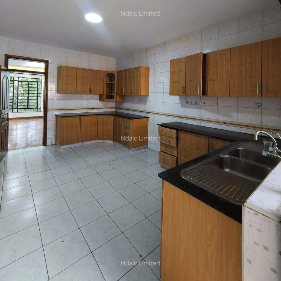 3 Bed Apartment with En Suite at Kilimani - 4