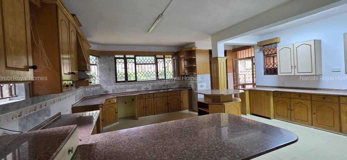 5 Bed House with En Suite at Runda Road - 8