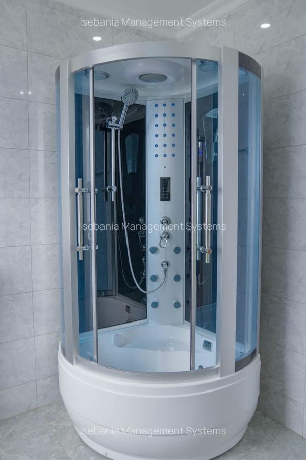 4 Bed Villa with En Suite at Panafric Avenue - 7