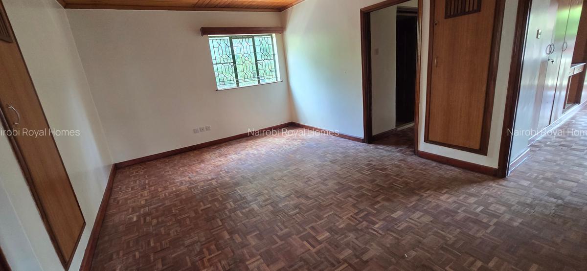 5 Bed Townhouse with En Suite at Lavington Road - 13