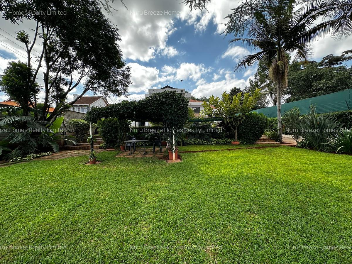 5 Bed House with En Suite in Runda - 13