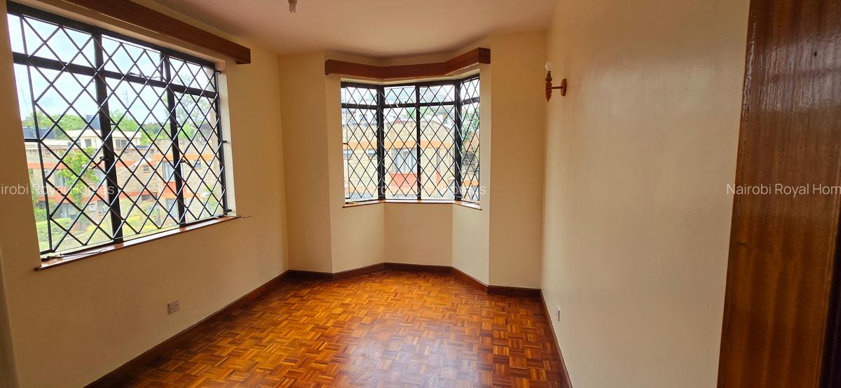 4 Bed Townhouse with En Suite at Convent Drive - 5