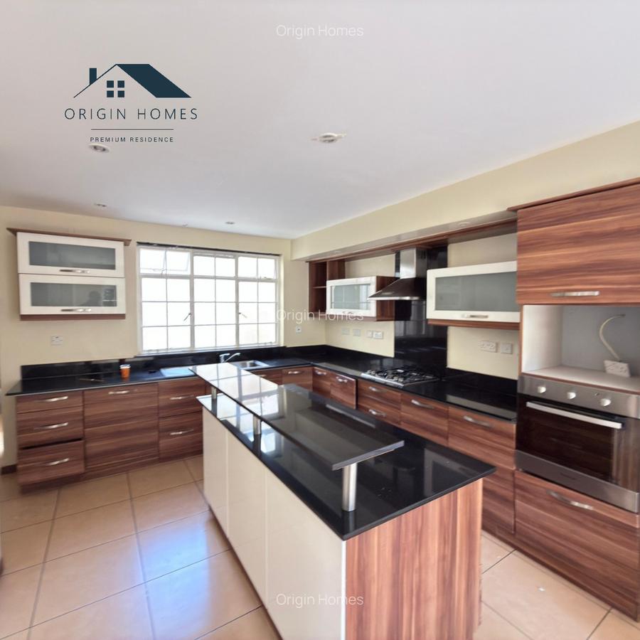 5 Bed Townhouse with En Suite at Spring Valley - 7