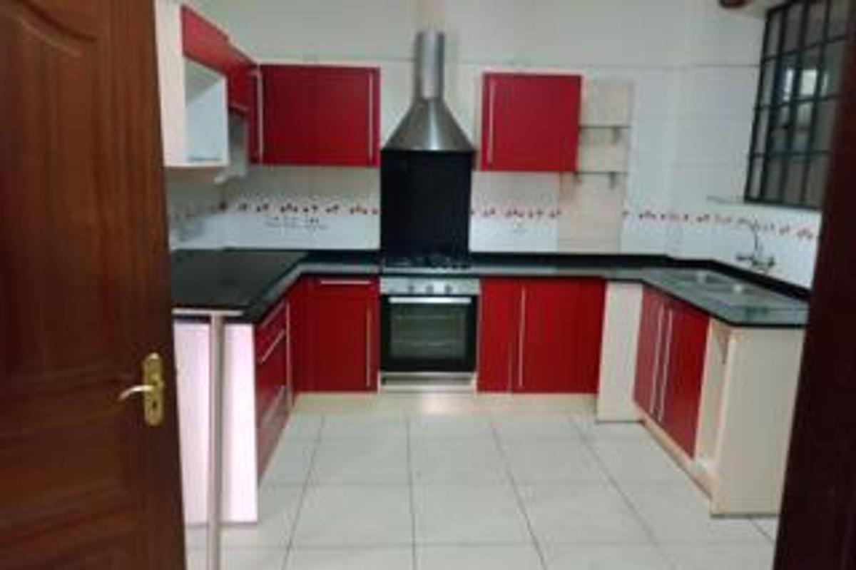 5 Bed Apartment with En Suite at Rhapta Road - 5