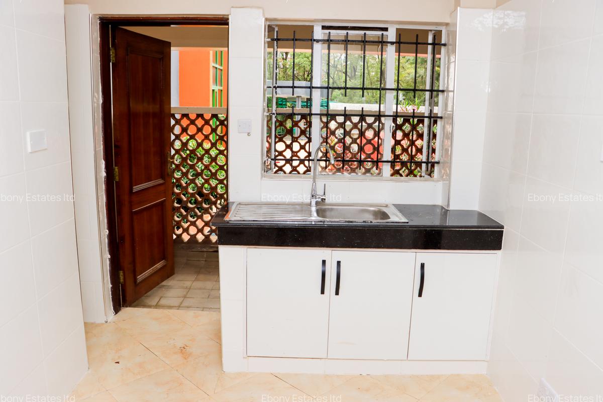 3 Bed Apartment with En Suite in Ngong Road - 5