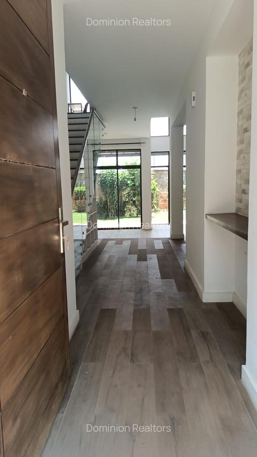 4 Bed Townhouse with En Suite in Westlands Area - 1