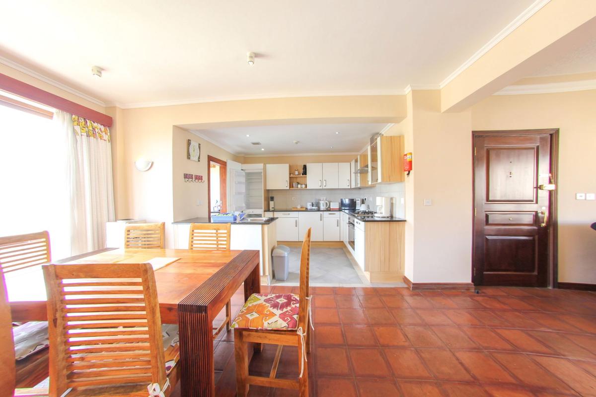 Furnished 2 Bed Apartment with Swimming Pool in Kilimani - 5