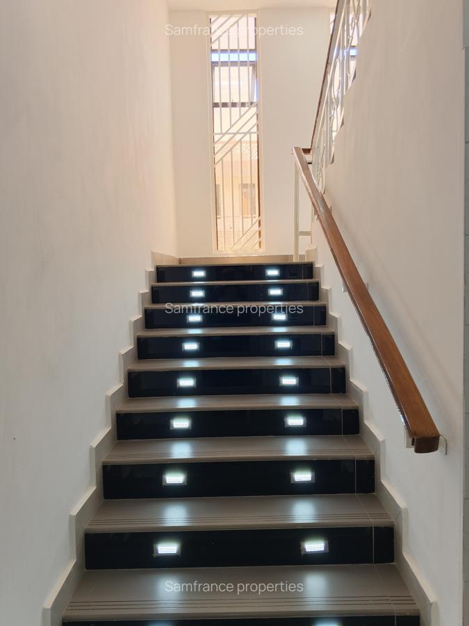 4 Bed Villa with En Suite at Beach Road - 3