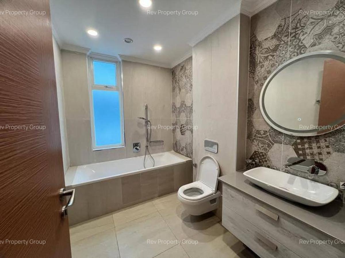 2 Bed Apartment with En Suite in Parklands - 10