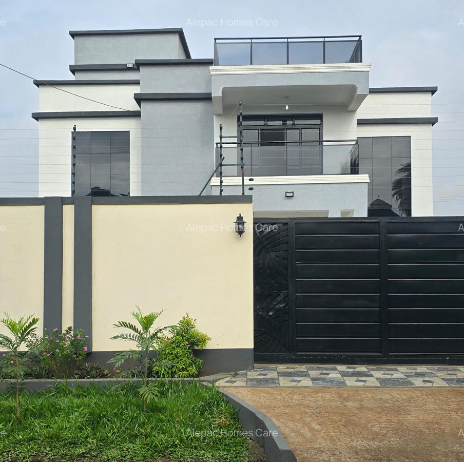 4 Bed House with En Suite at Kamakis - 1