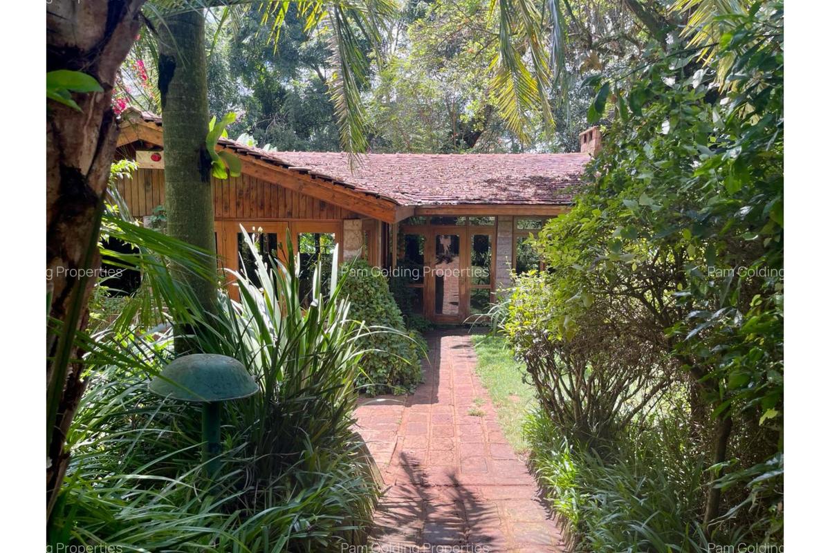 1 Bed House with En Suite in Kyuna - 1