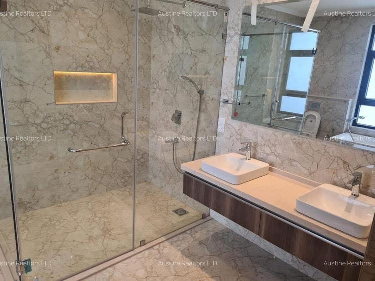 5 Bed Townhouse with En Suite at Peponi Road - 10