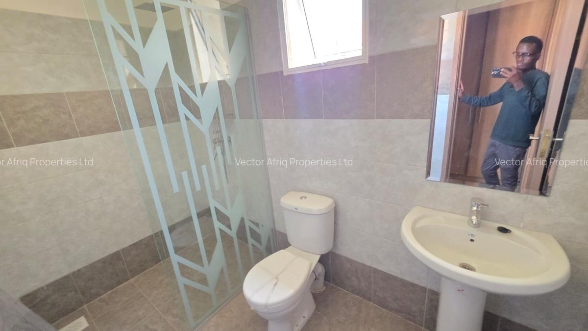 4 Bed House with En Suite in Ongata Rongai - 15