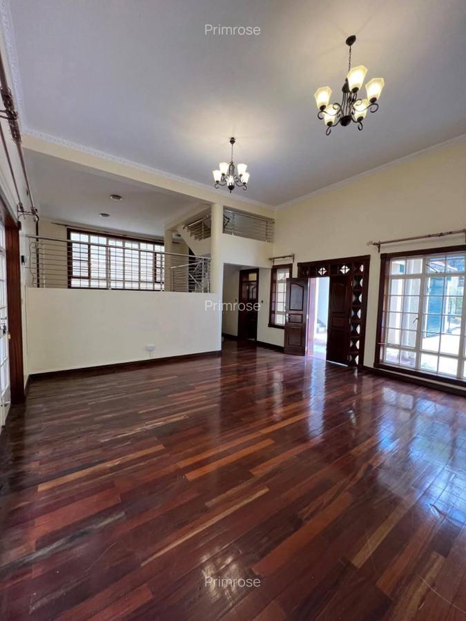 4 Bed Townhouse with En Suite in Westlands Area - 2
