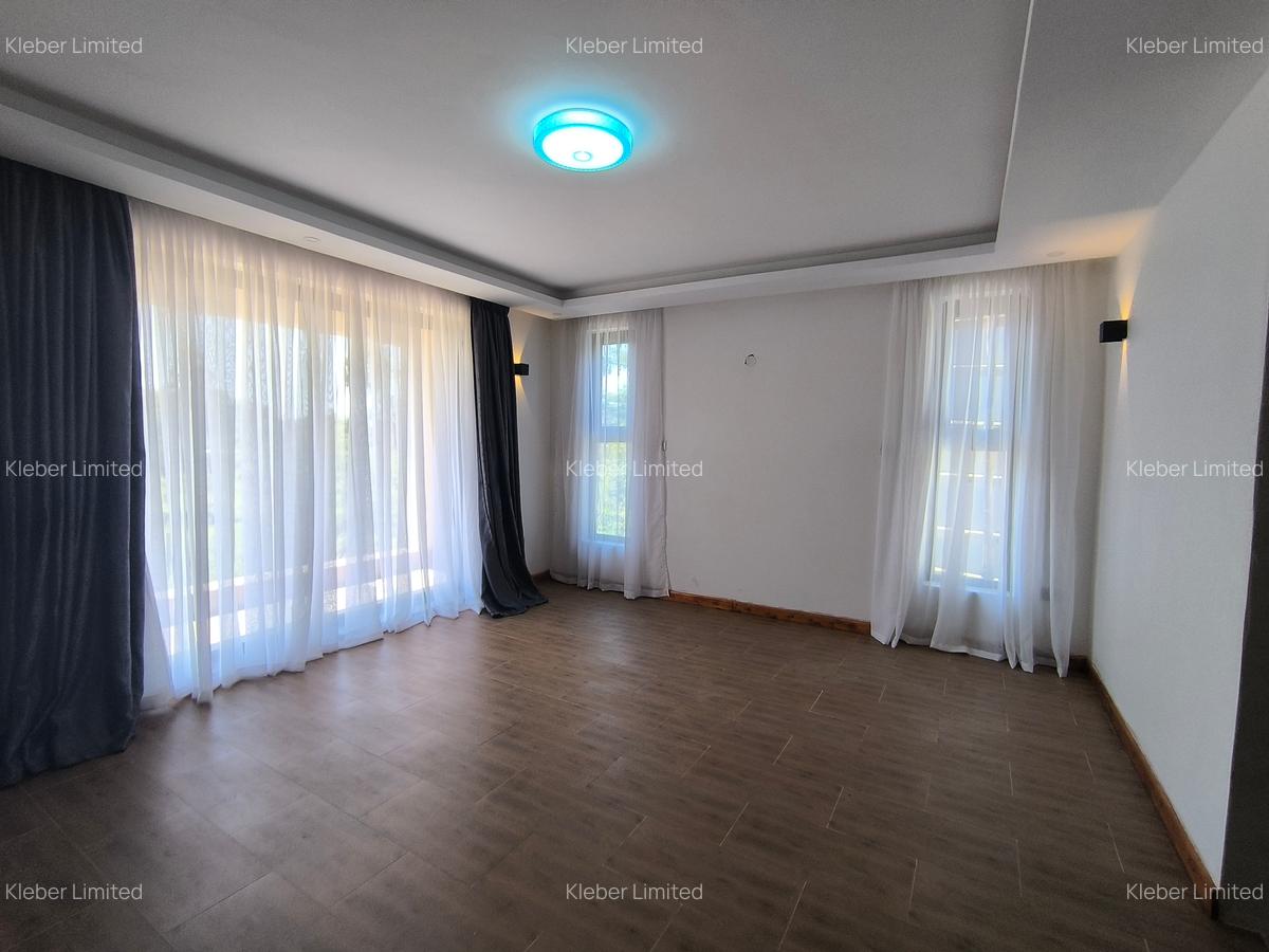 4 Bed Townhouse with En Suite at Kenyatta Road - 17