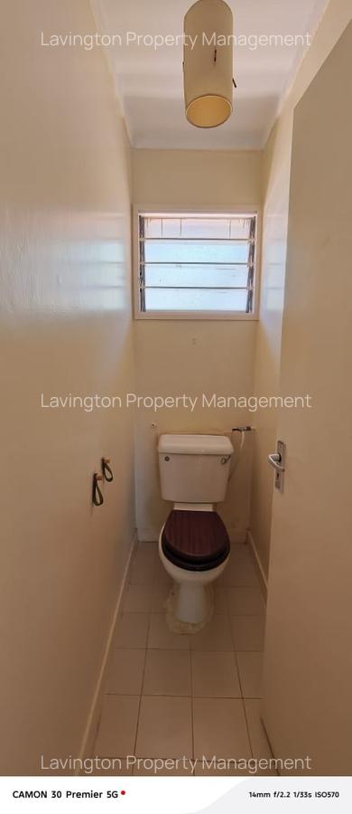 4 Bed House with En Suite at Loresho Crescent - 9