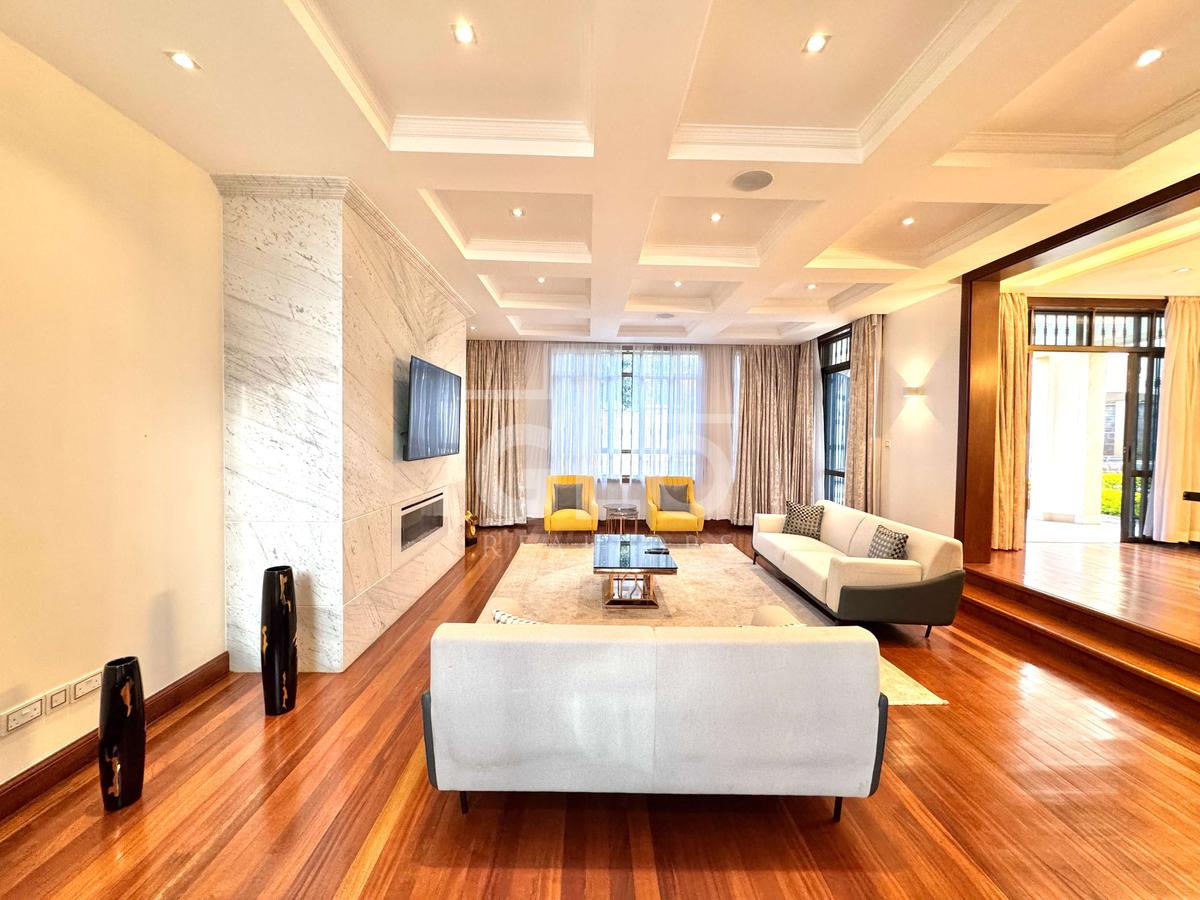 5 Bed Villa with En Suite in Runda - 4