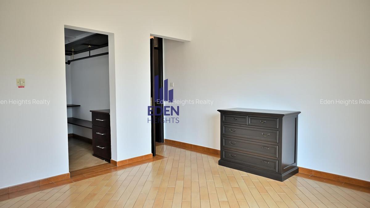 3 Bed Townhouse with En Suite in Westlands Area - 2