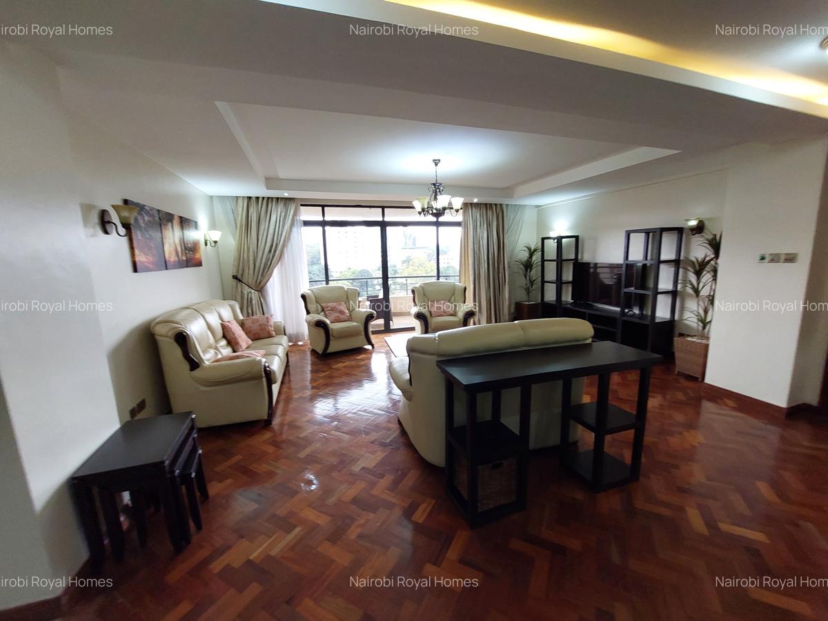 3 Bed Apartment with En Suite at Riverside Drive - 11