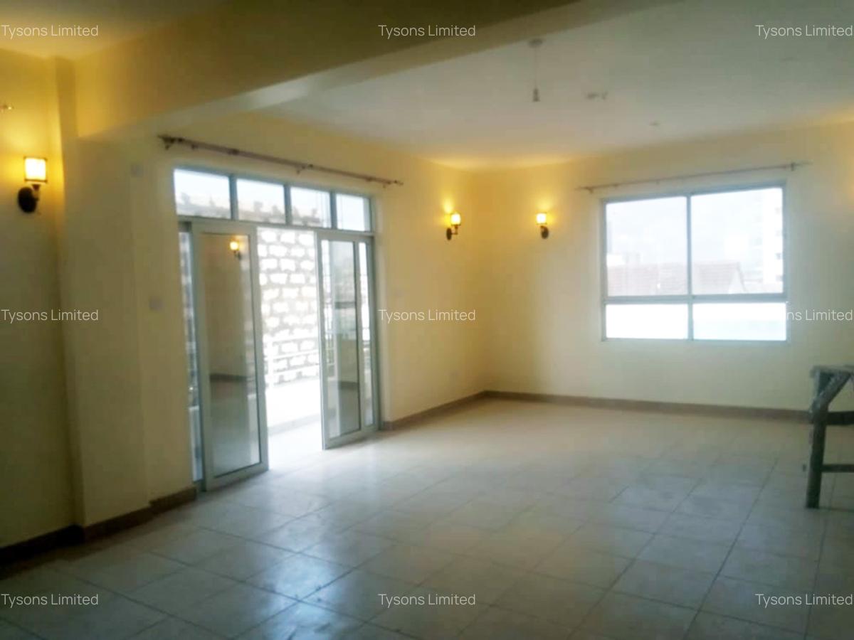 4 Bed House with En Suite in Kizingo - 2