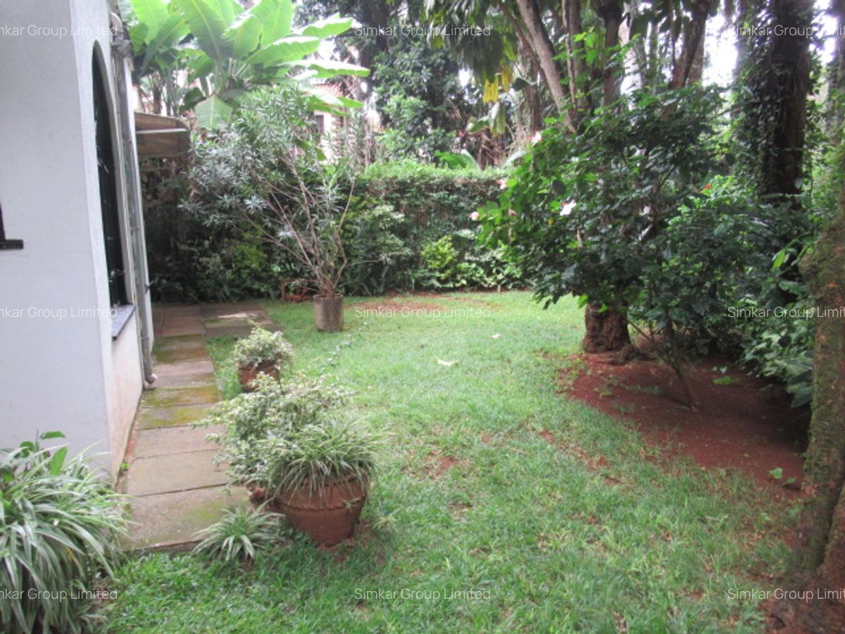 4 Bed Townhouse with En Suite at Riverside - 3