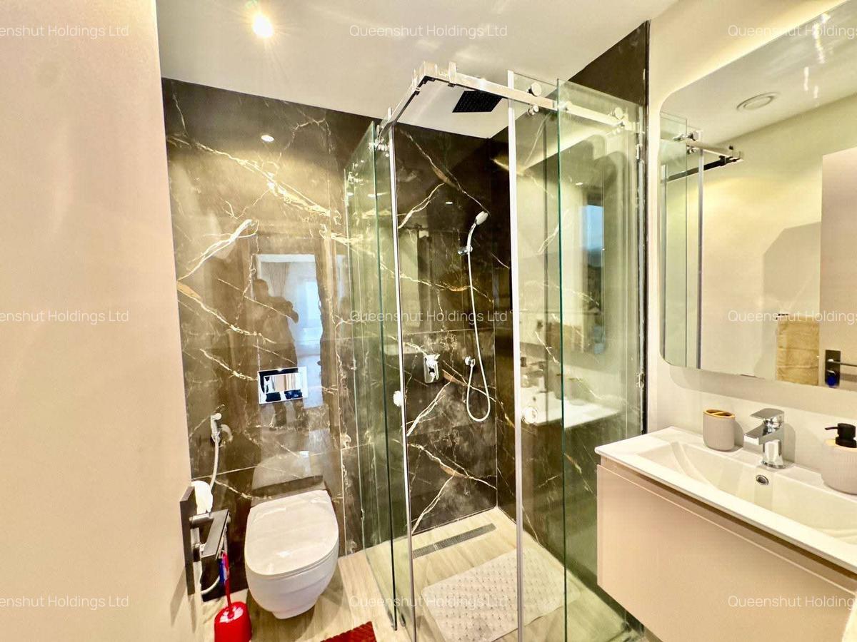 Serviced 2 Bed Apartment with En Suite in Rosslyn - 13