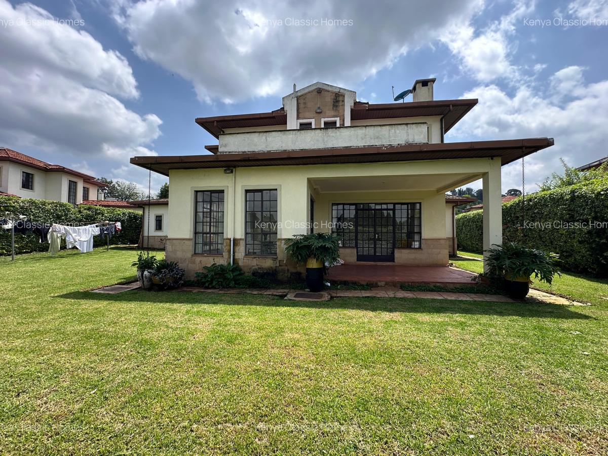 4 Bed House with En Suite at Redhill - 3