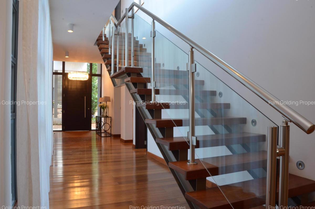 5 Bed House with En Suite in Karen - 11