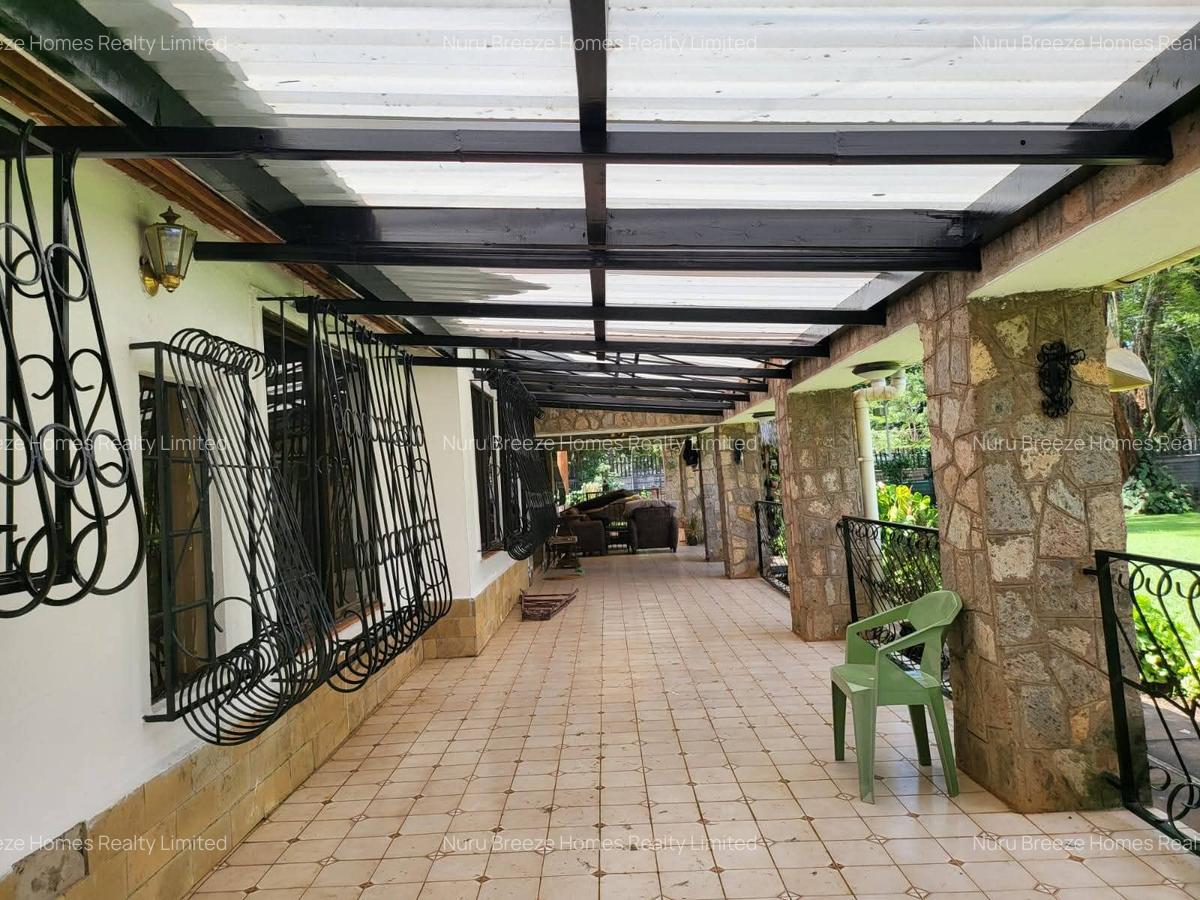 4 Bed House with En Suite in Spring Valley - 9