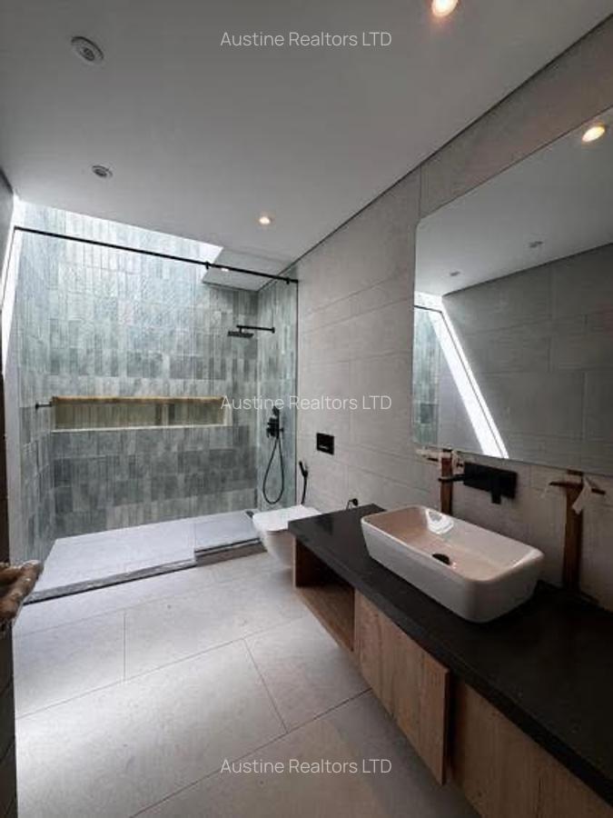 5 Bed Villa with En Suite at Grevilea Groove - 11