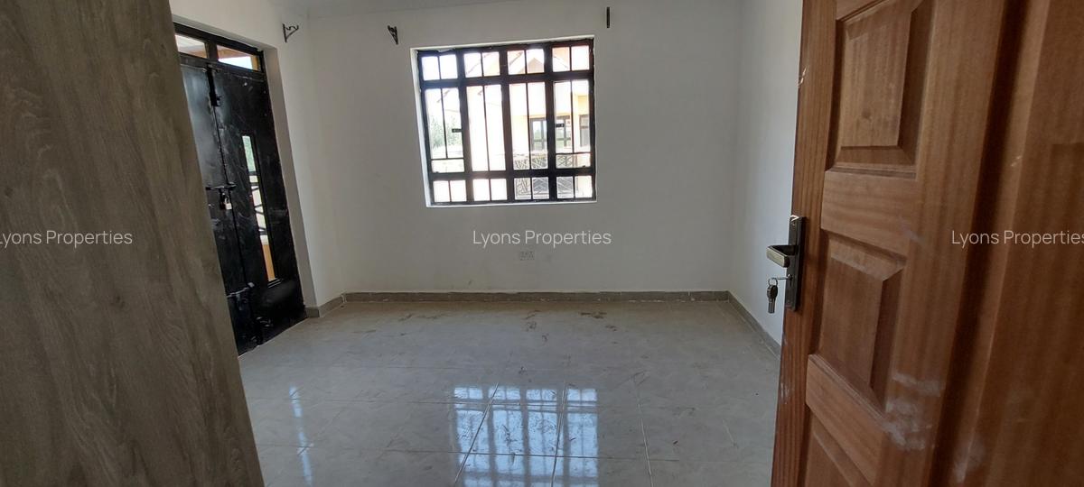 4 Bed Townhouse with En Suite at Rimpa - 18