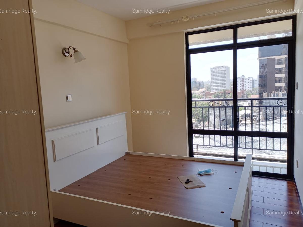1 Bed Apartment with En Suite at Kilimani - 11