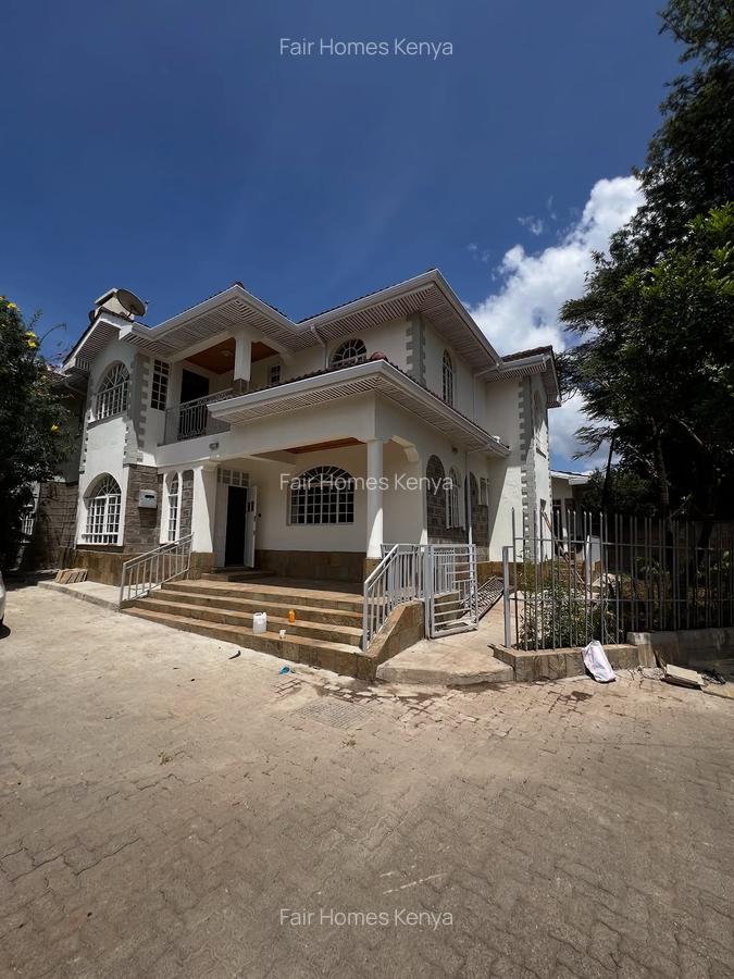 4 Bed Apartment with En Suite at Amboseli Lane - 1