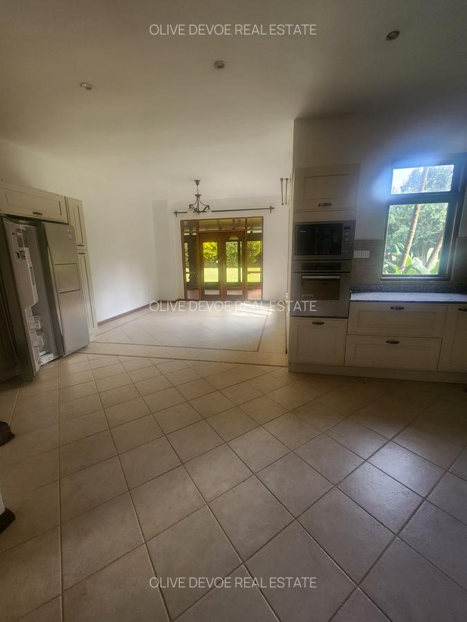 5 Bed Villa with En Suite in Karen - 8