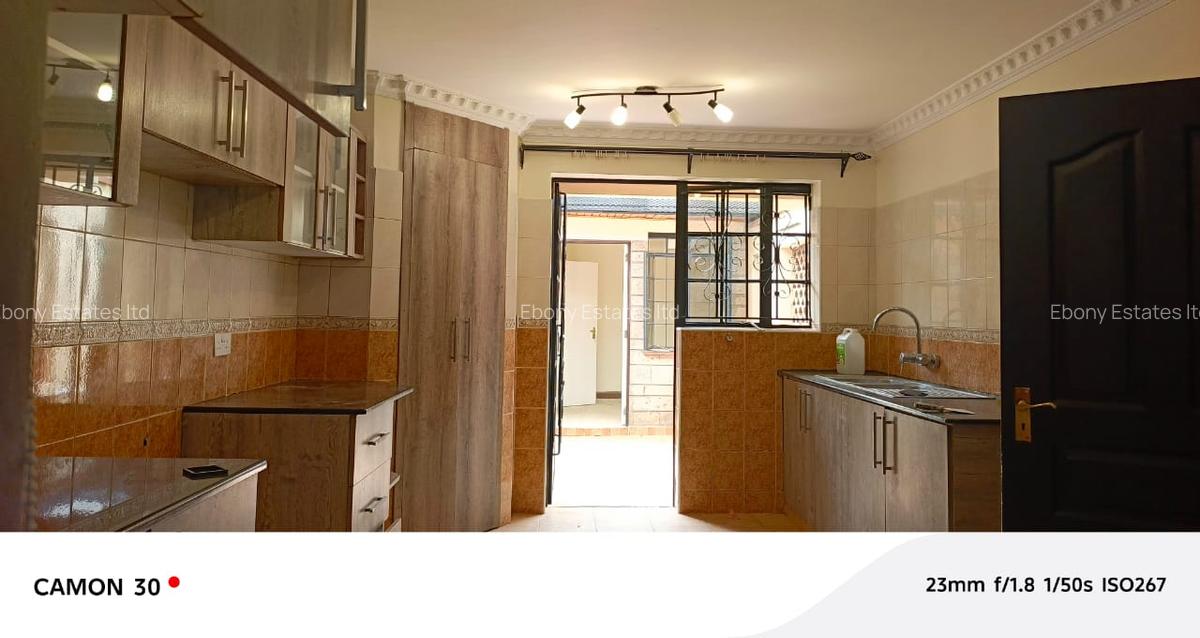 5 Bed Villa with En Suite in Lavington - 14