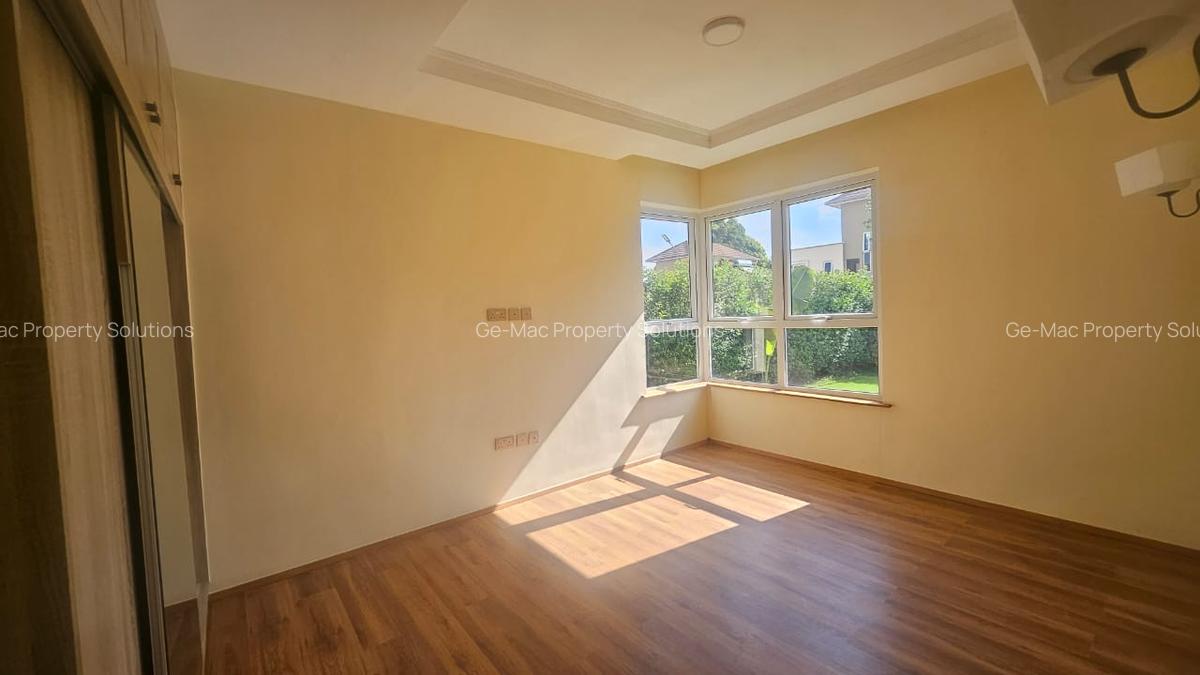 4 Bed House with En Suite in Kiambu Road - 9