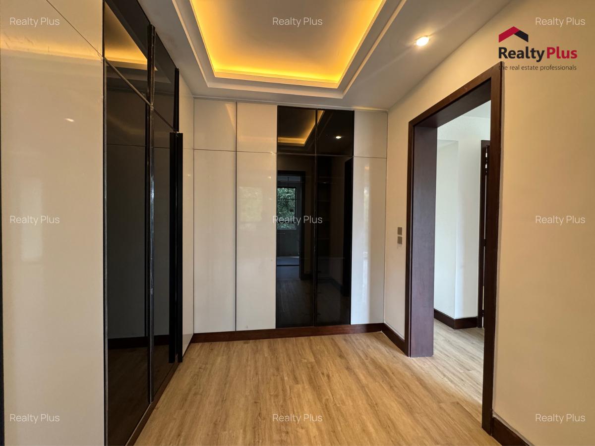 6 Bed Villa with En Suite at Peponi Road - 11