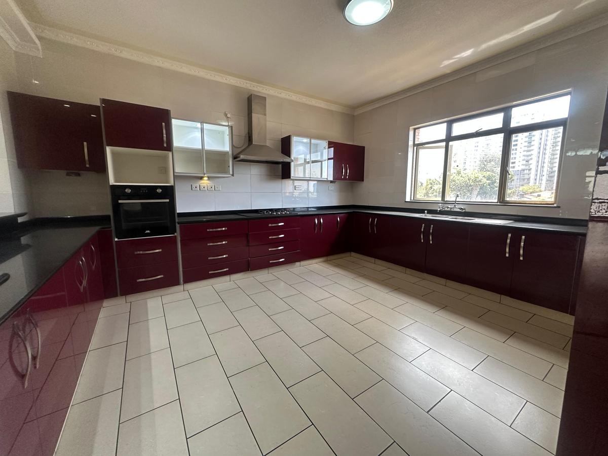 3 Bed Apartment with En Suite in Kilimani - 5