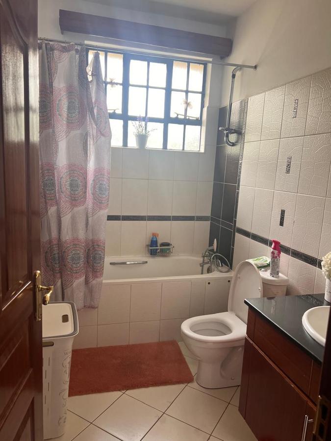 5 Bed Apartment with En Suite in Rhapta Road - 5